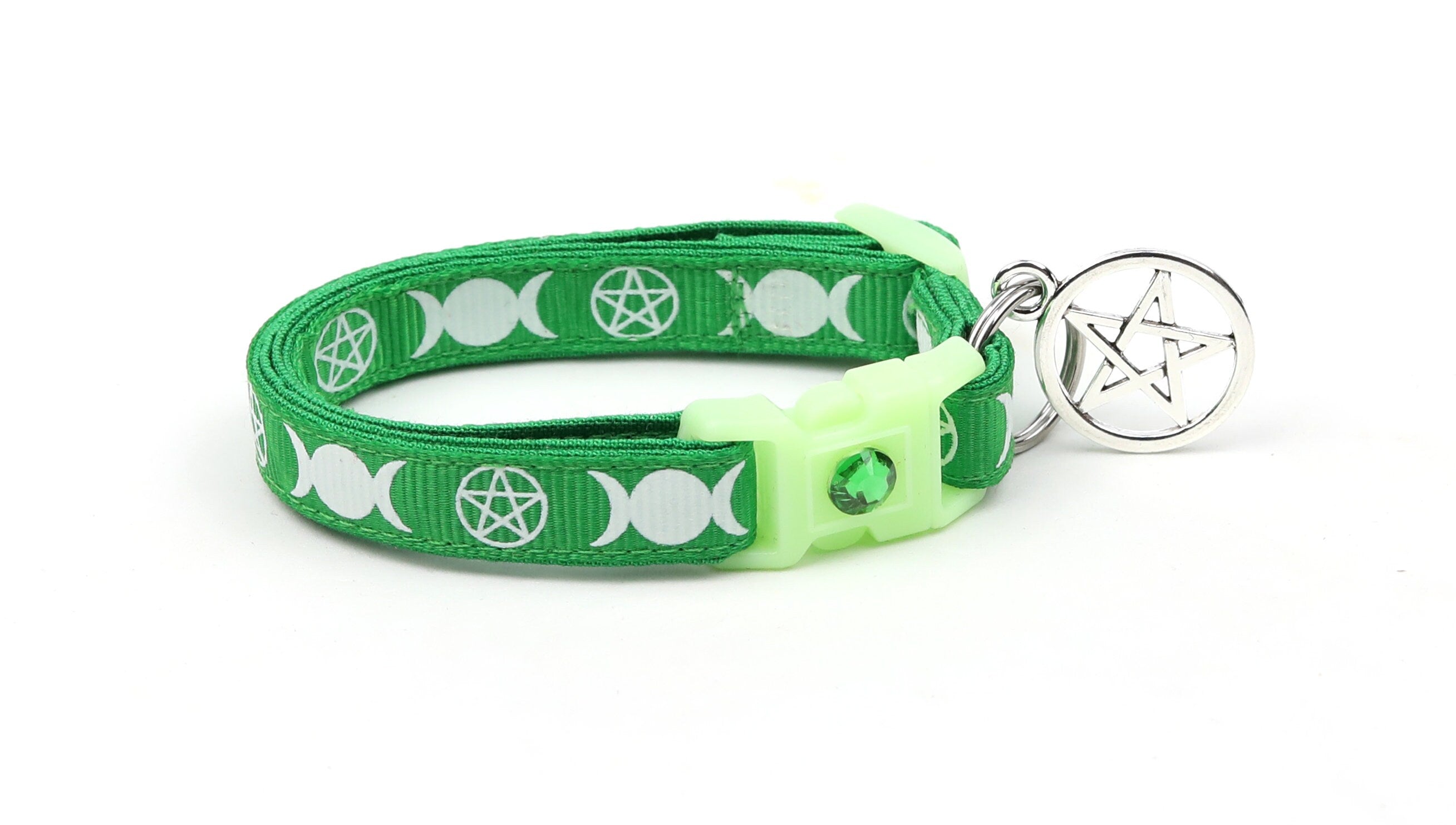 Witch's Familiar on Green Cat Collar